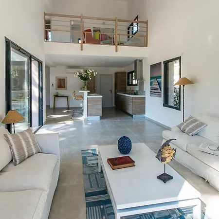 Saint-tropez Sleeps 6 Air Con Wifi * Saint-Tropez